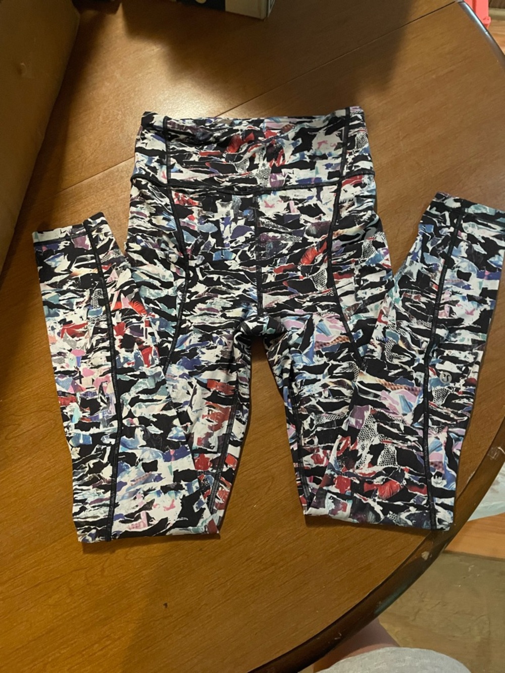 lululemon athletica Girls Black Multi-Color Abstract Print Leggings